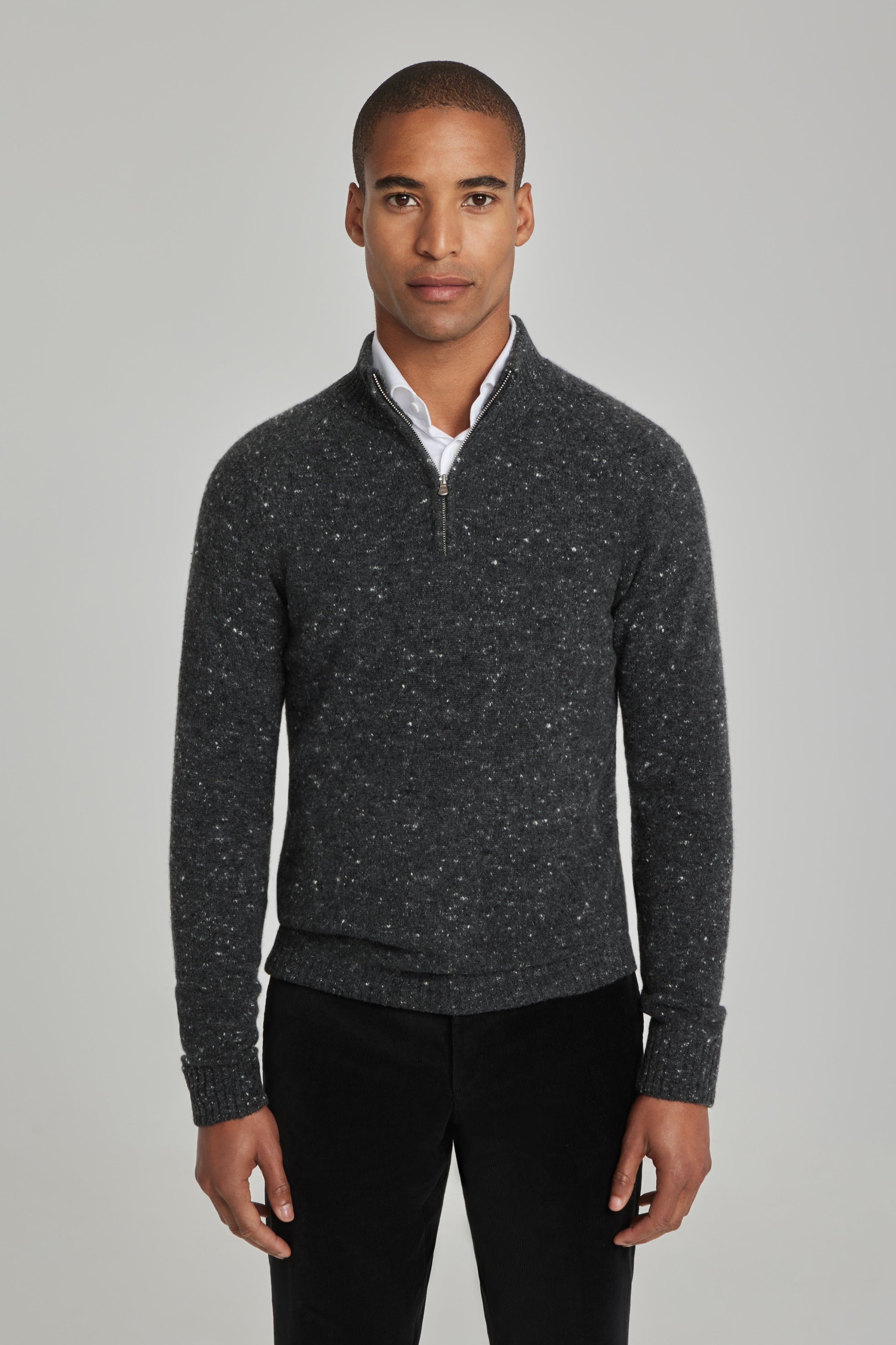 Alt view Canora Donegal Lambswool and Cashmere Quarter Zip Sweater in Charcoal