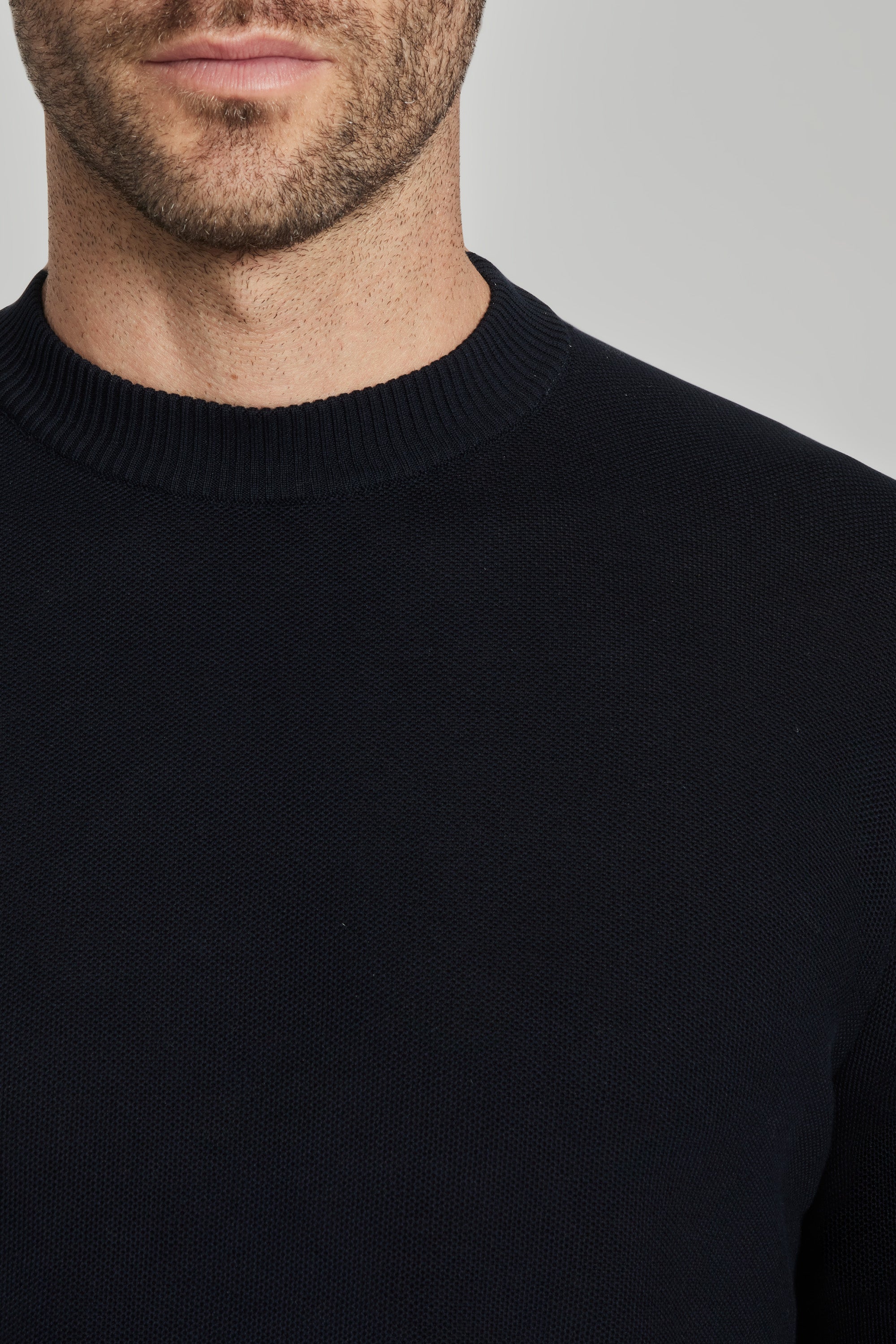 Alt view 1 Cadillac Solid Cotton and Silk Crew Neck in Navy