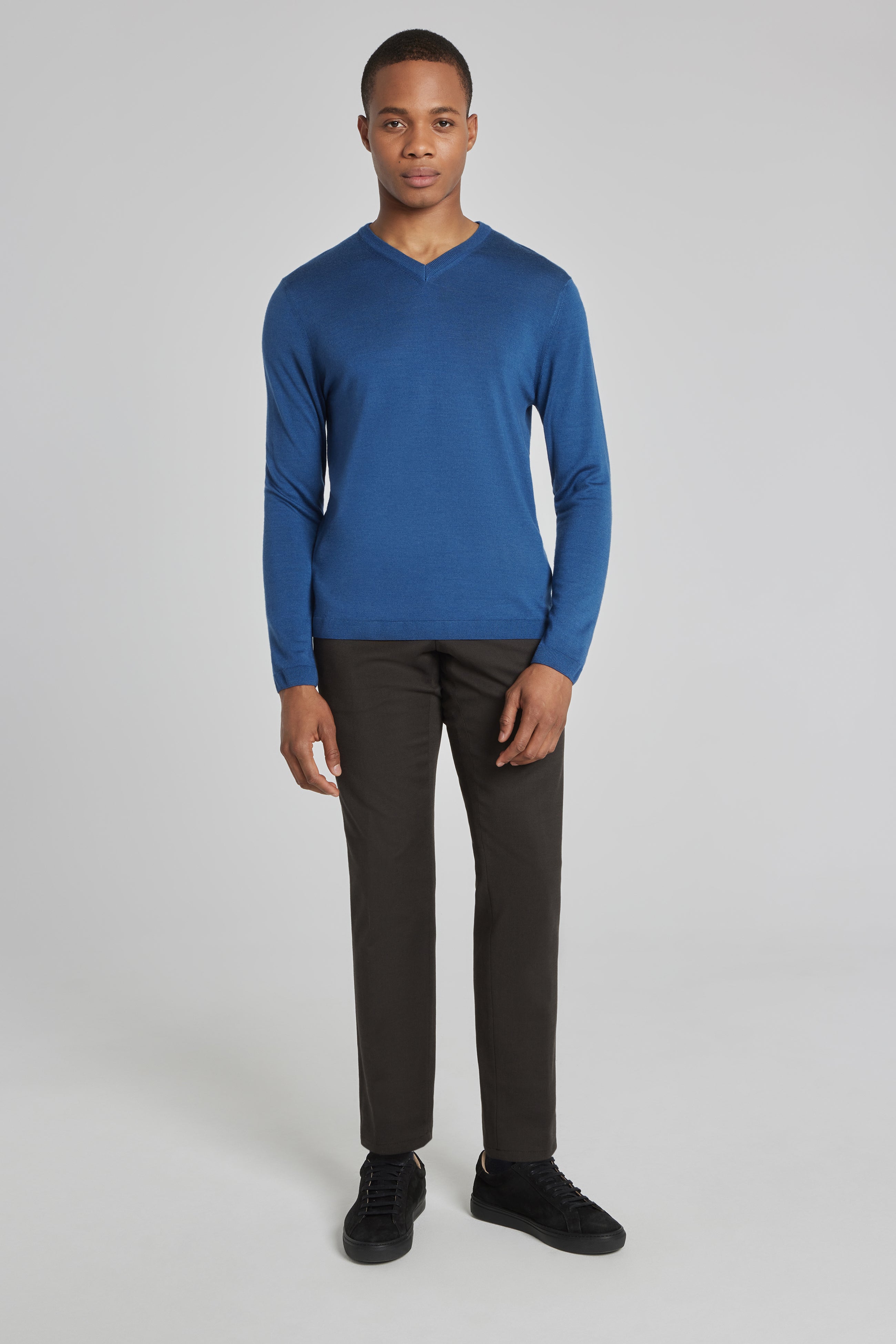Alt view 2 Ramezay Wool, Silk and Cashmere V-Neck Sweater in Blue