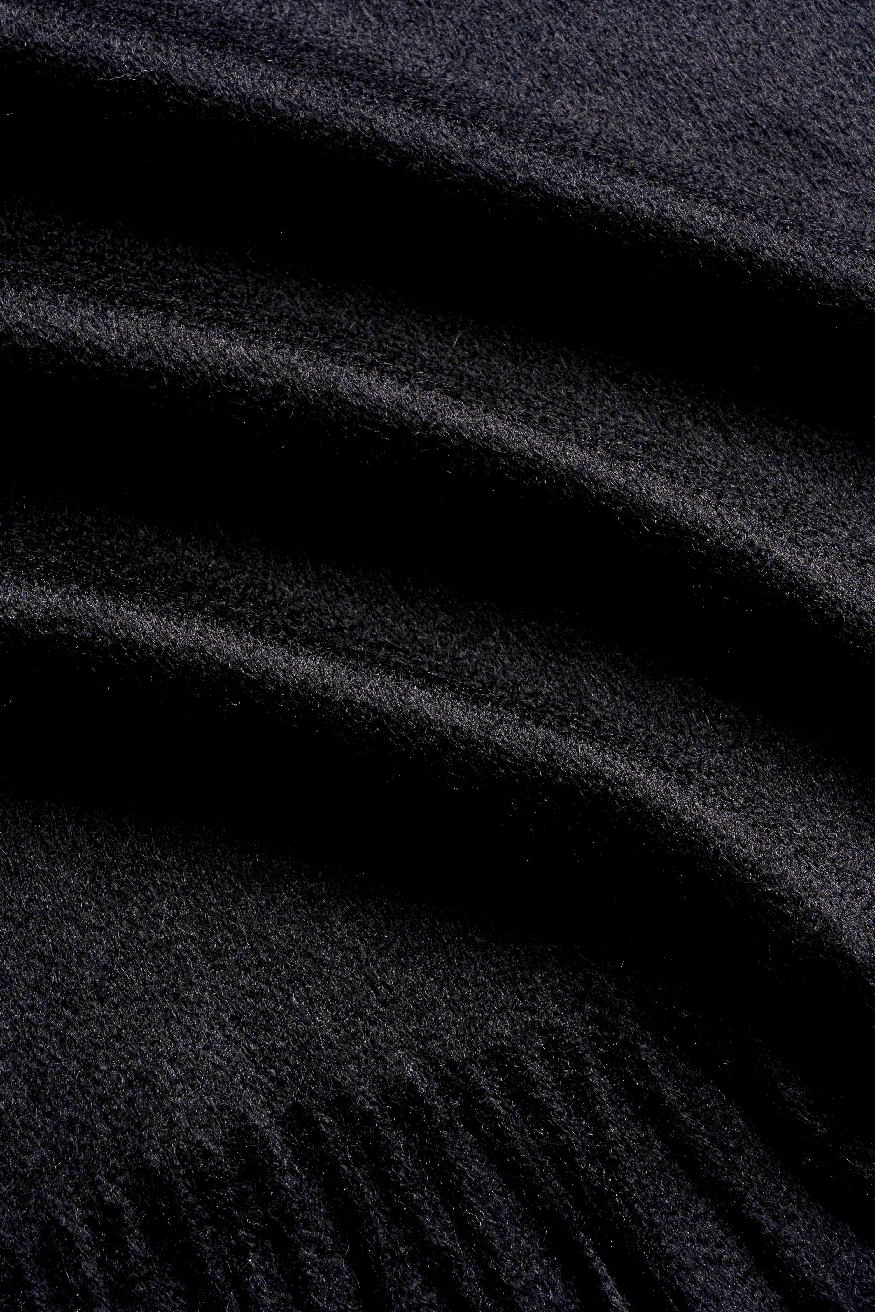 Alt view 1 Cashmere Plain Throw in Black