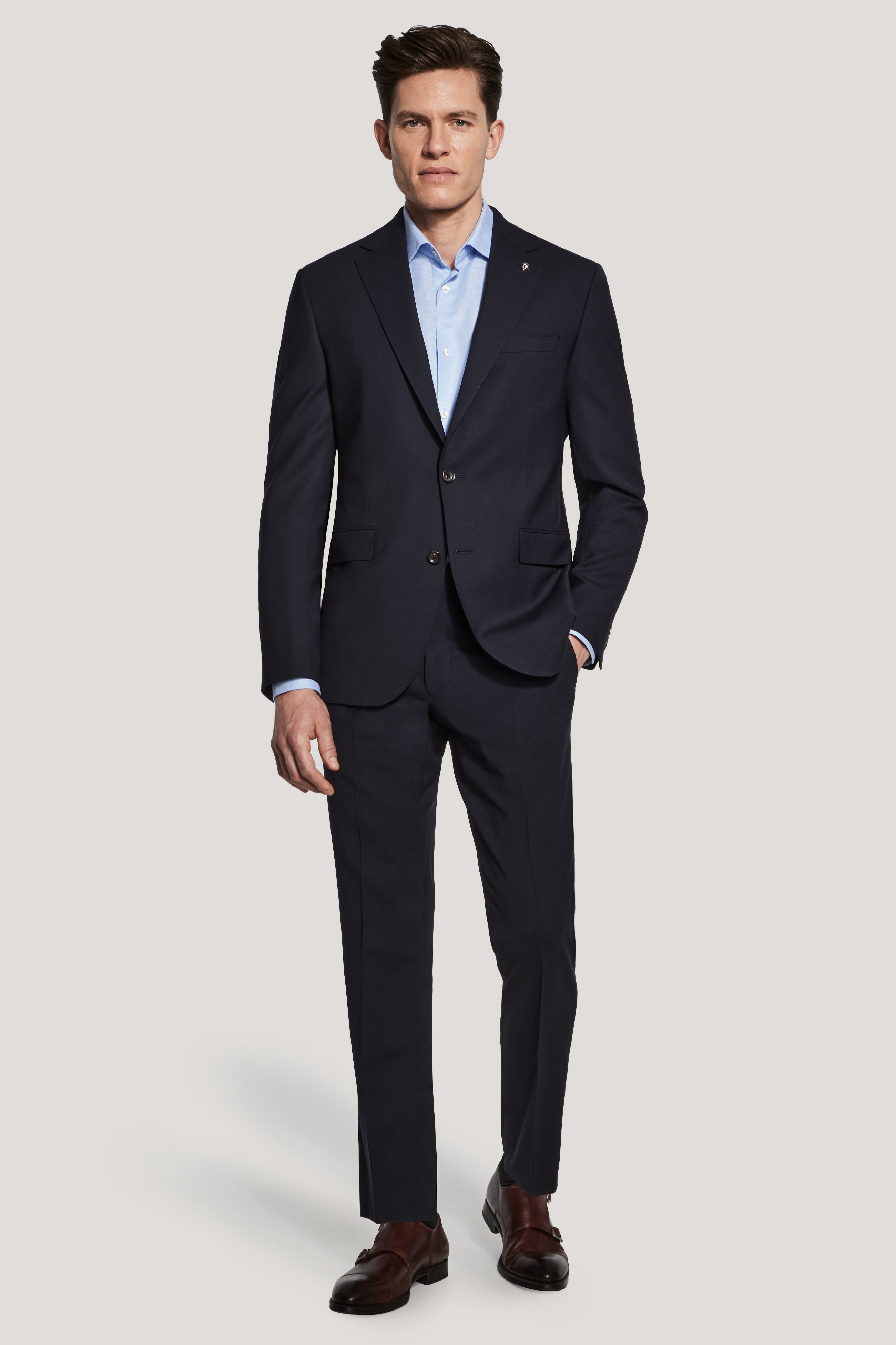 Alt view 1 Navy Solid Stretch Suit