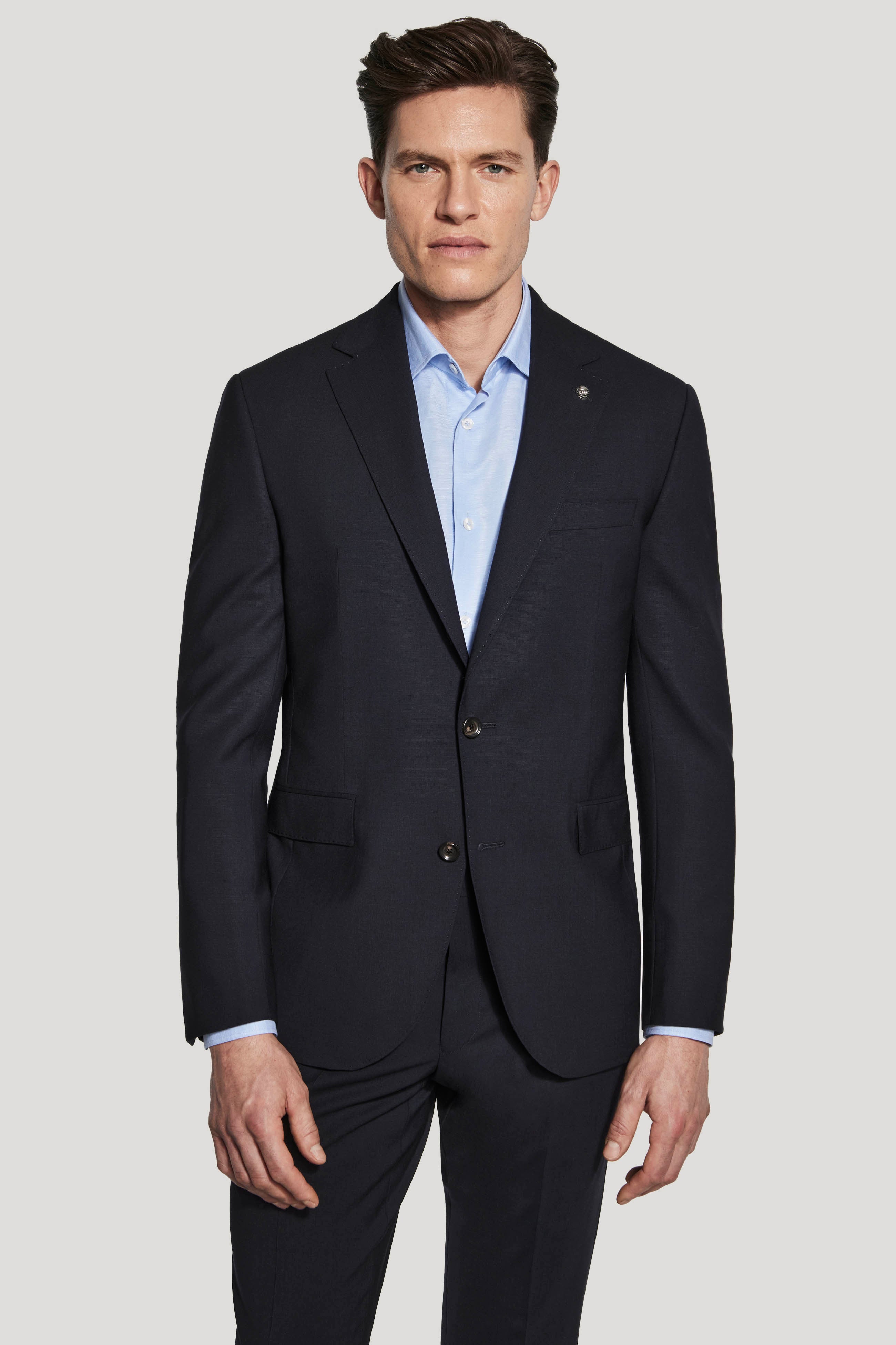 Alt view Navy Solid Stretch Suit