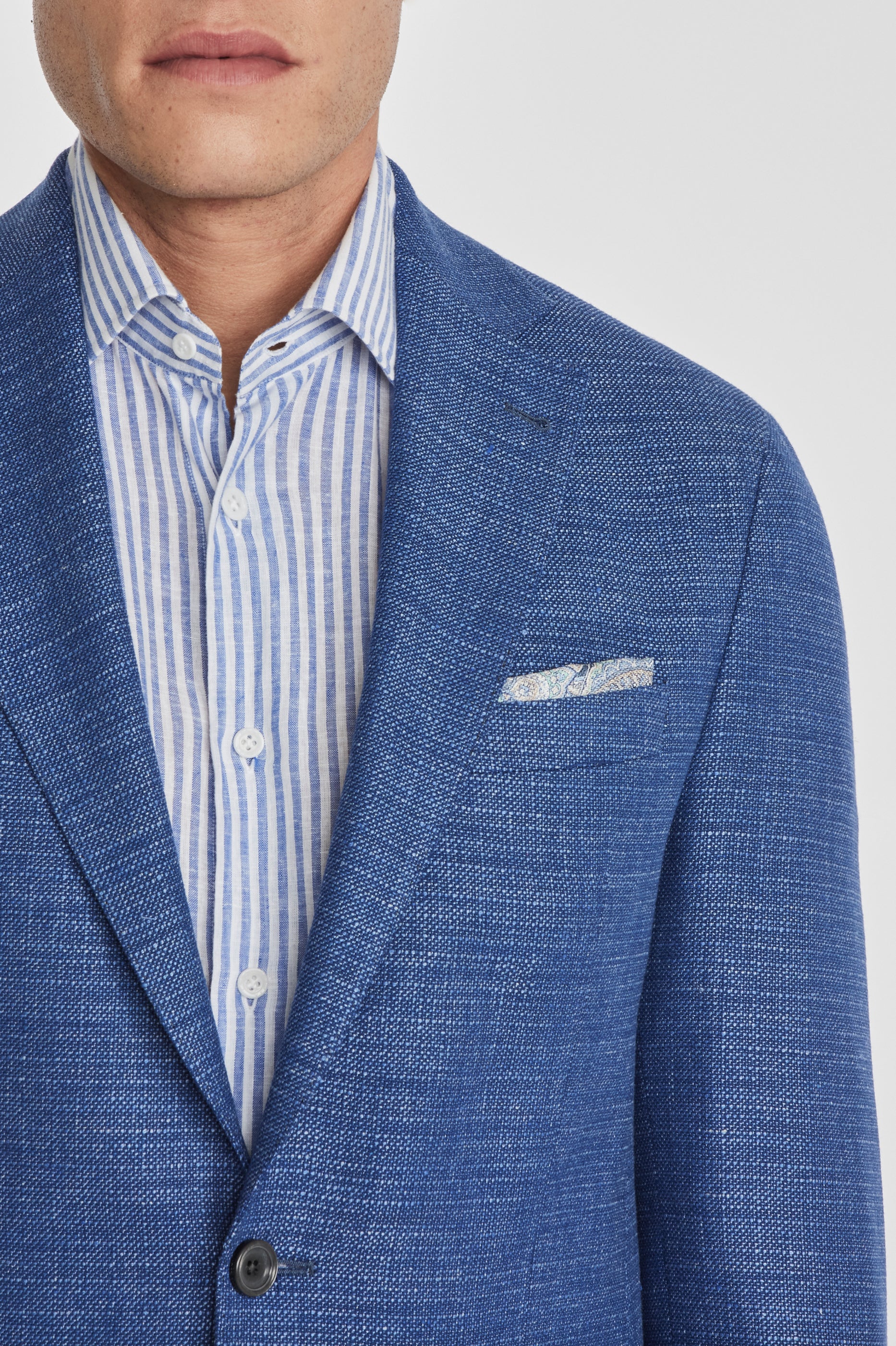 Alt view 2 Hampton Solid Wool, Linen, Cotton and Silk Stretch Blazer in Medium Blue