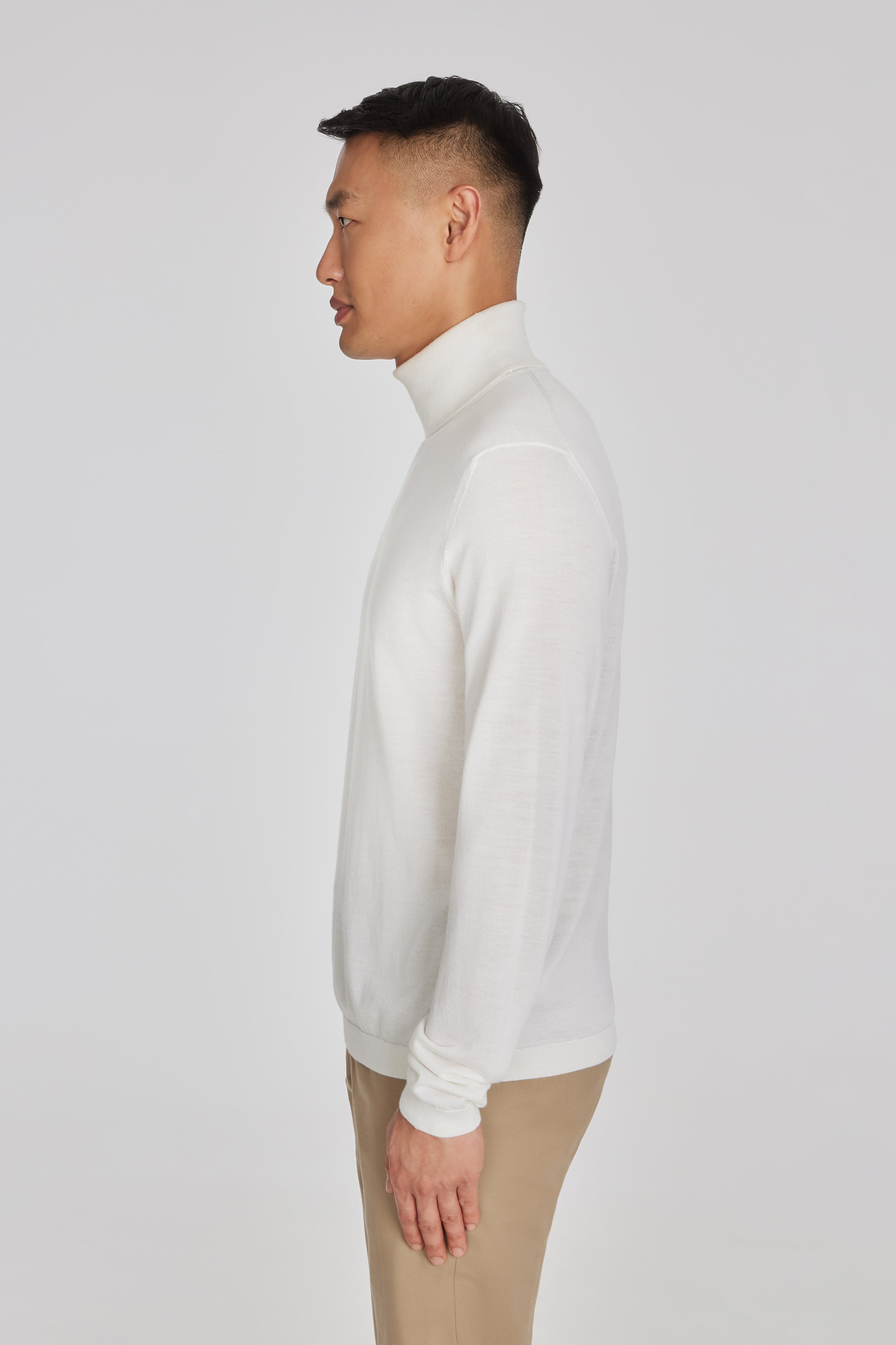 Alt view 3 Felix Solid Wool, Silk and Cashmere Turtleneck in Ecru