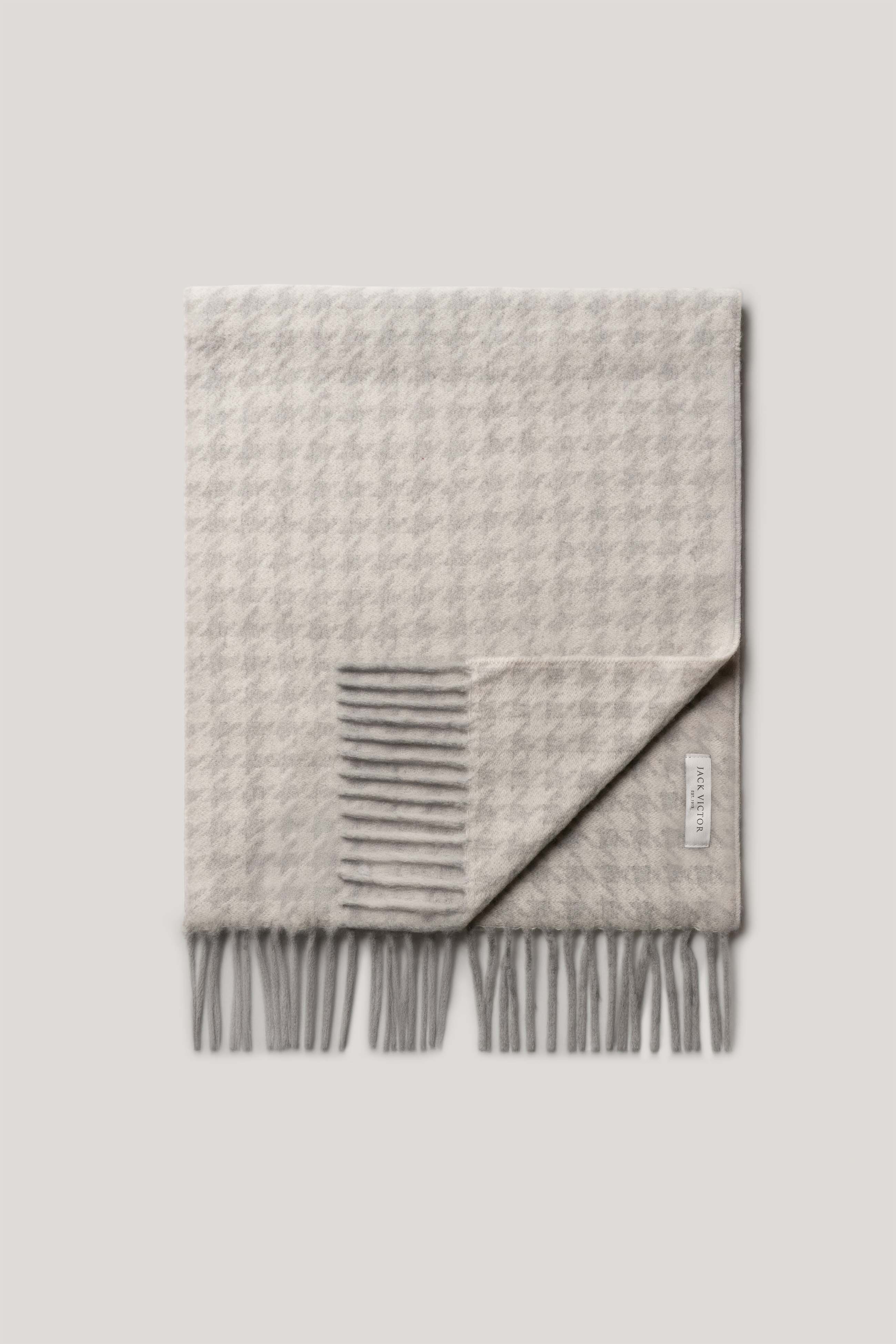 Alt view Stone Houndstooth Scarf