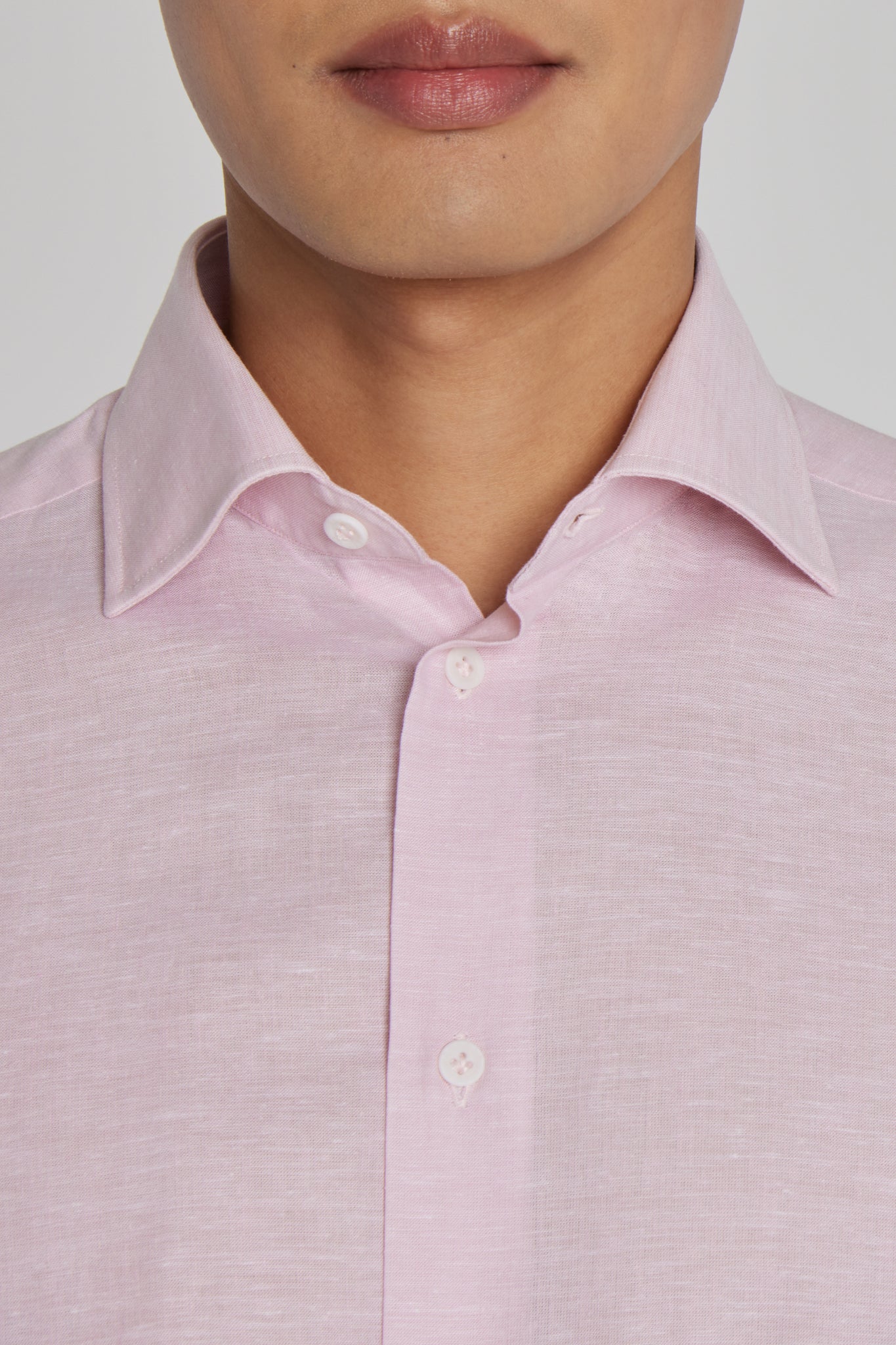 Alt view 1 Linen and Cotton Shirt in Pink